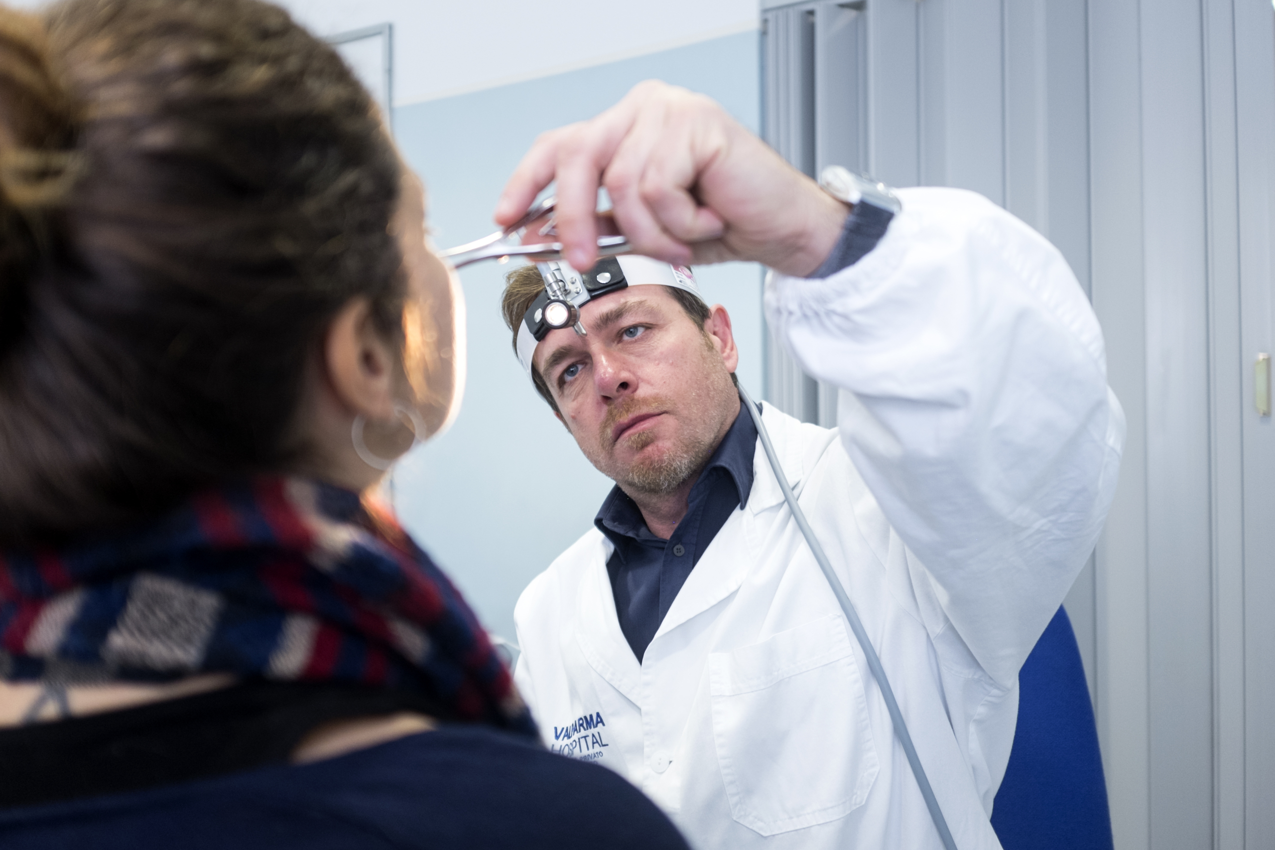 Stenosi respiratoria nasale: cause, sintomi e trattamenti per tornare a respirare bene
